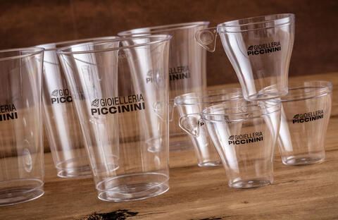 Bicchieri-plastica-monouso-personalizzati-e-tazzine-caffè-plastica-monouso-personalizzate-Gioielleria-Piccinini